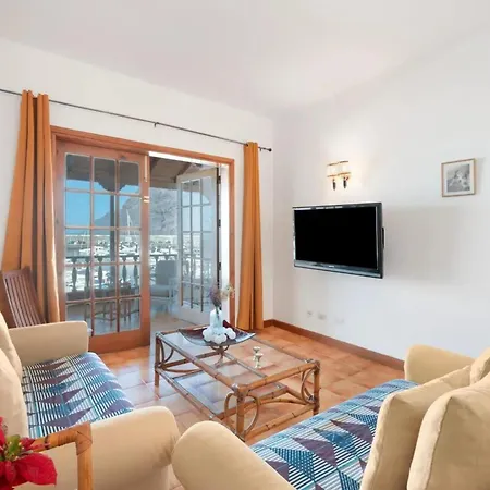 Cozy With Sea View - 70 M² *