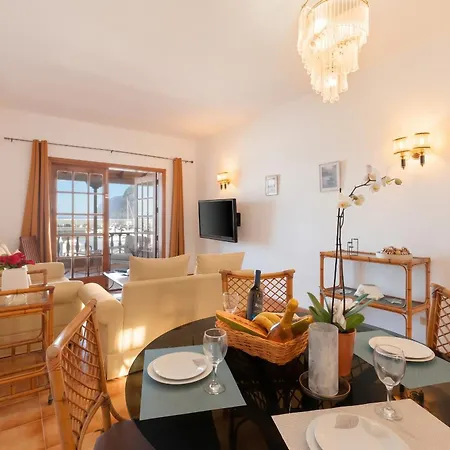 Appartamento Cozy With Sea View - 70 M²
